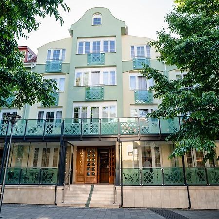 Hotel Erzsebet Heviz Bagian luar foto