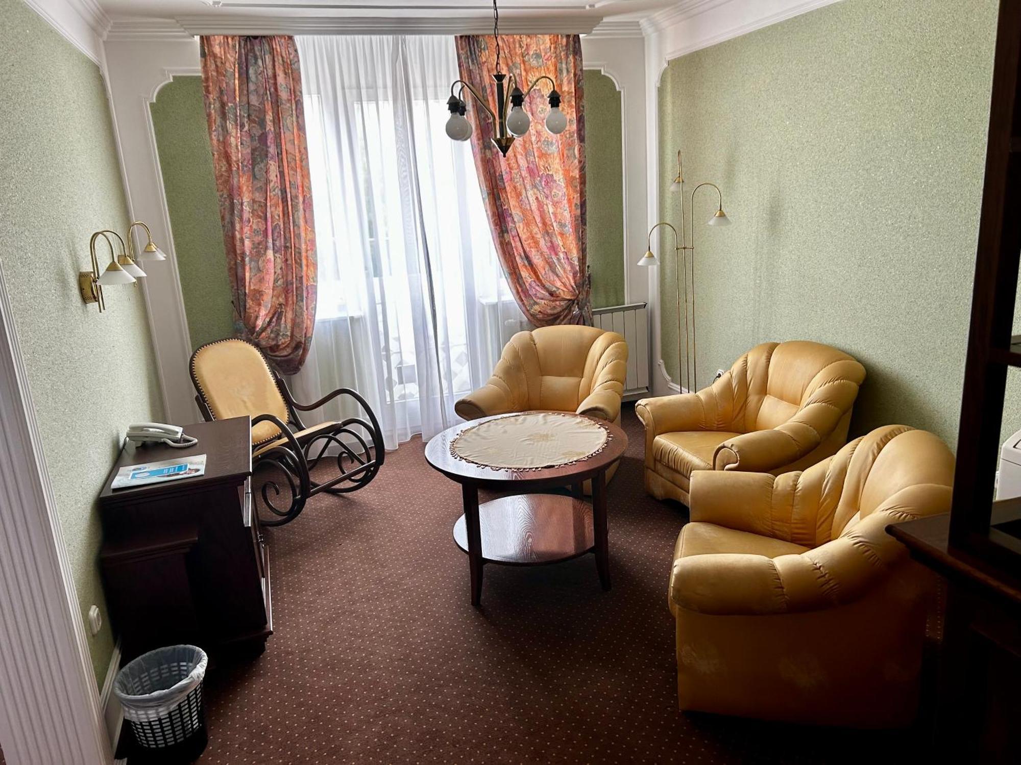 Hotel Erzsebet Heviz Bagian luar foto