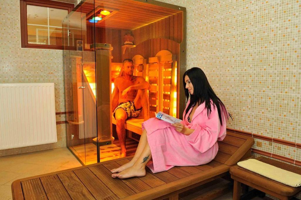 Hotel Erzsebet Heviz Bagian luar foto