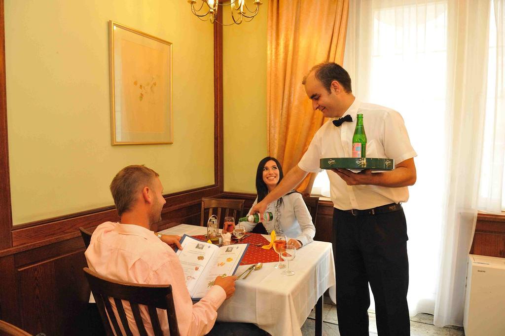 Hotel Erzsebet Heviz Bagian luar foto